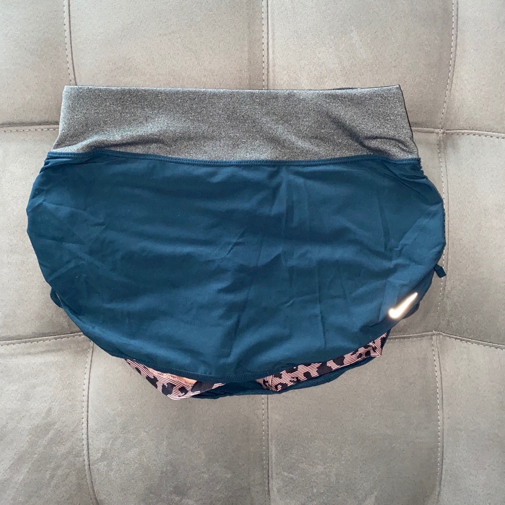Nike dri-fit tennis/athletic skirt